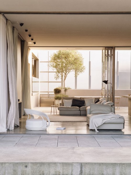 {Throwing back to this project by Fearon Hay - don’t think I’ve seen the first photo of the Dune Hou