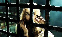 morganapendragons:  Make Me Choose∟morgainependragon asked: elizabeth swann or