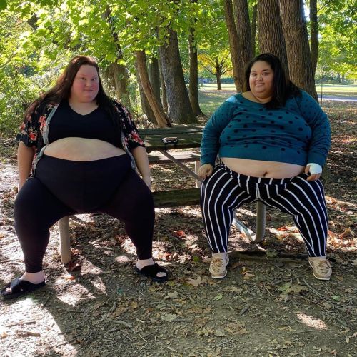 rolipoli97: Two tons of fun  Loved this day with @averyssbbw_   #ssbbw #feedee #feederism #onlyfats 