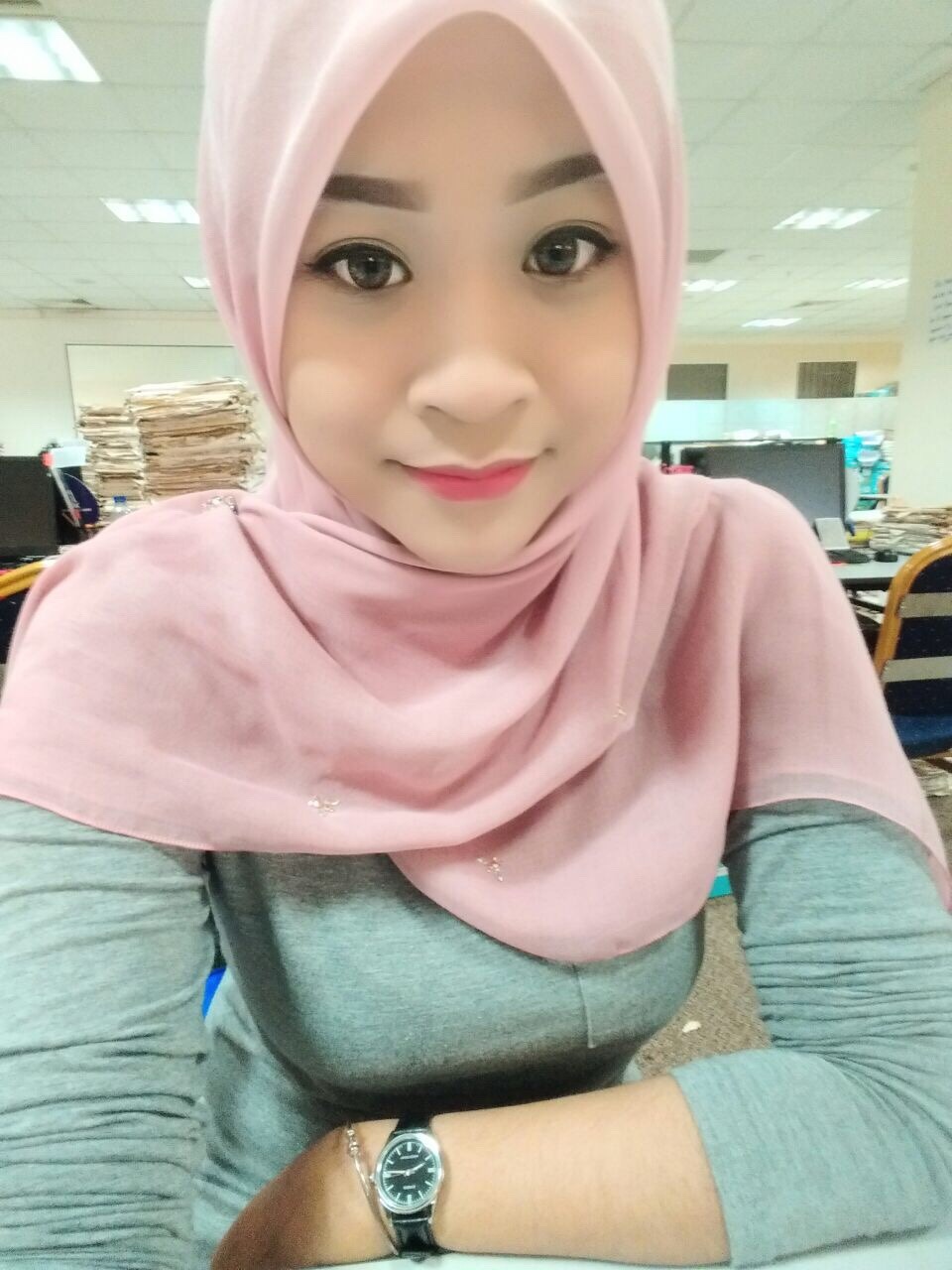 Awek tudung twitter