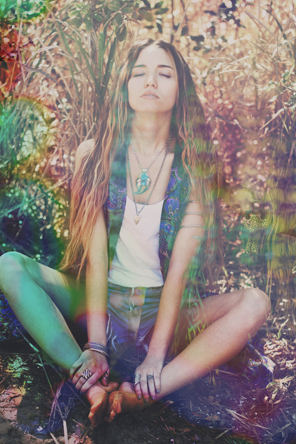 ana-lopo:  DISfunkshion Magazine 