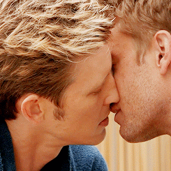 lock-up-yourmemories:  The best thing i’ve ever seen in my life. Thank god for put eyes on my head. 