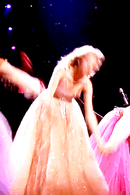 Speak Now Tour - Adorable Tay Part 3