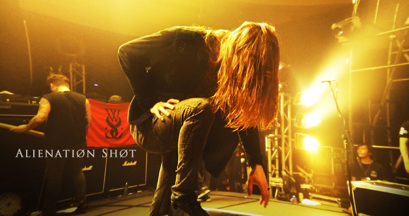 alienationshot:  While She Sleeps // UK