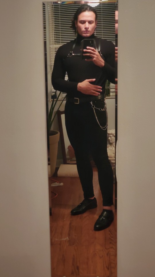 imaginedsoldier:Thotty turtlenecks and harnesses I can barely snap closed over my tits.