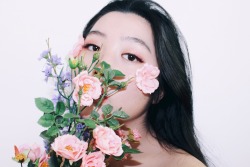 sad-yonsei: flower baby 