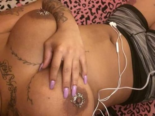 internethoess304:  Check out my shesfreaky.com page  @ INTERNETHOES304 THE HATERS ON HERE KEEP RUNNING BACK TELLING THESE HOES.