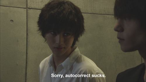 thevastemptiness:  blogofacrazychick:  lawlietfucker:   death note tv drama   crack [part one]  It’s an ORAL conversation. *INTENSE EYEBROW RAISE*  Autocorrect SUCKS *suggestive nose scrunch* 