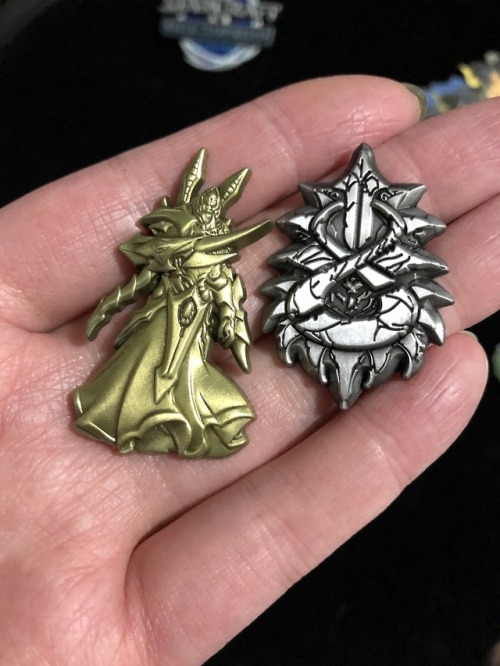 Made another protoss pin with friend‘s great help, and also inspried by Blizcon pin :) The Tal