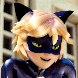 catsnoir: I’m not convinced. I’m much more into black. Makes my eyes stand out, don&rsqu