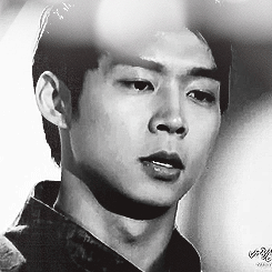 2ne1lovetv5xq:  Violable People… Park Yoochun!  (¬¬.)/ 