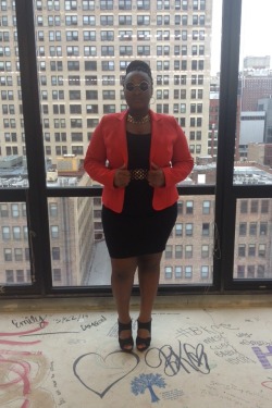 darkskinnedblackbeauty:  http://deessenoire.tumblr.com/  Don&rsquo;t ya just love a beautiful curvy thick well dressed sista mmmmmm dam she&rsquo;s HOT !!!!