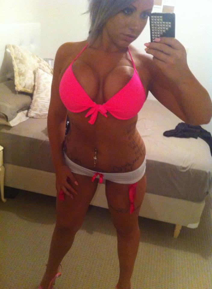 pornaddictedbrain:  Mizzdirrty Rockkstarr