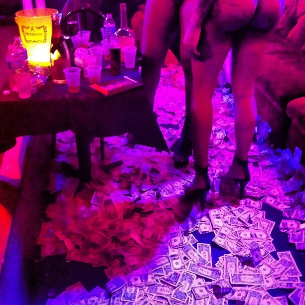 Yeah I Luv Dem Strippers
