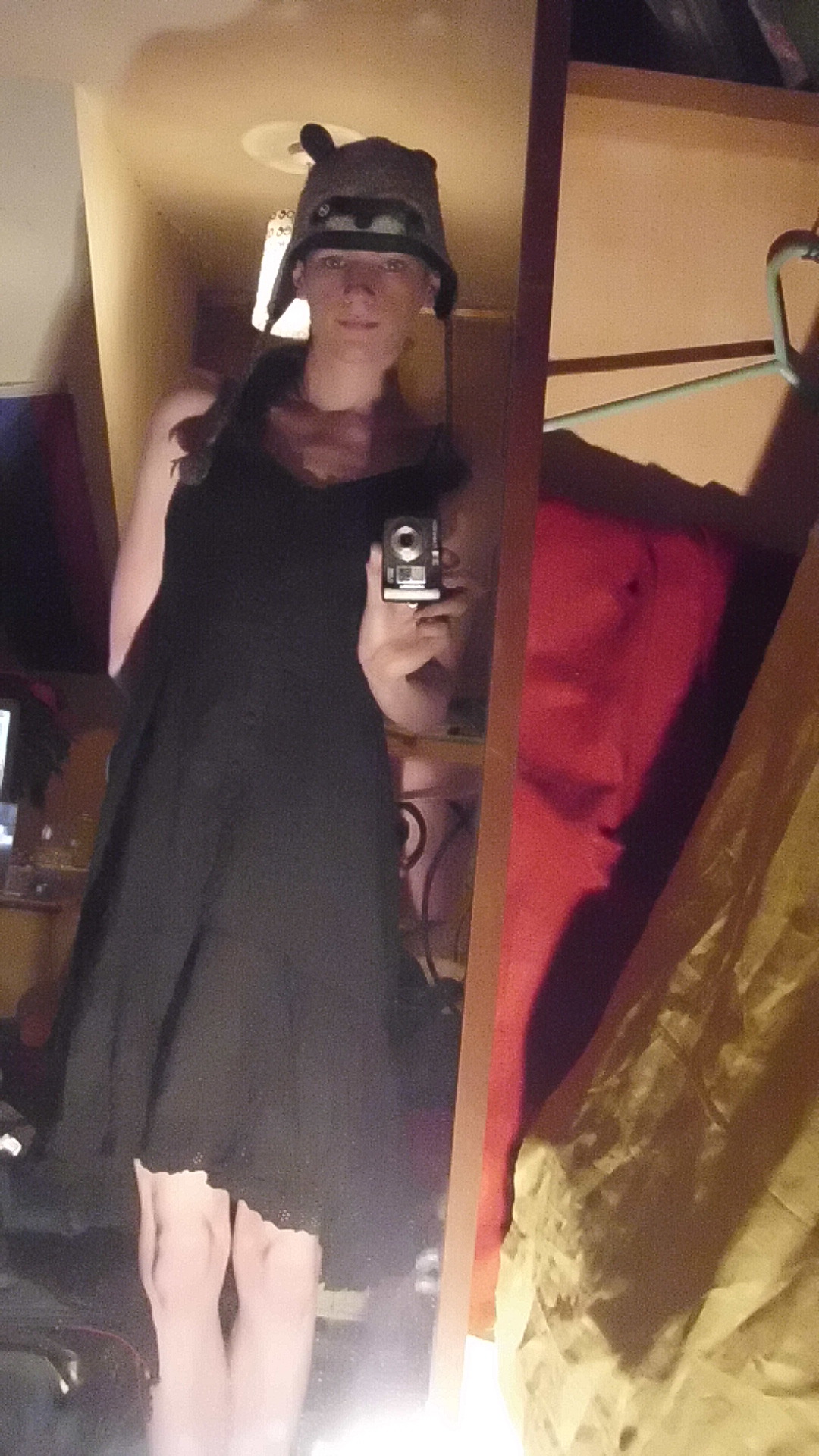 New dress! Wheeeeee~ I plan to alter all these new clothes to make them *extra*