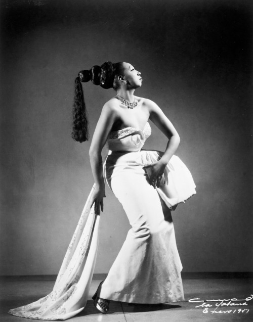 a-ballet-boom:Josephine Baker, 1961