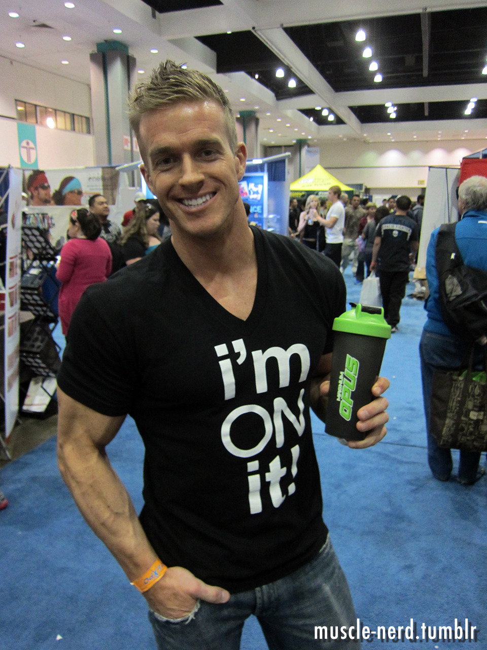 muscle-nerd:  James Ellis at the LA Fitness Expo 2013 