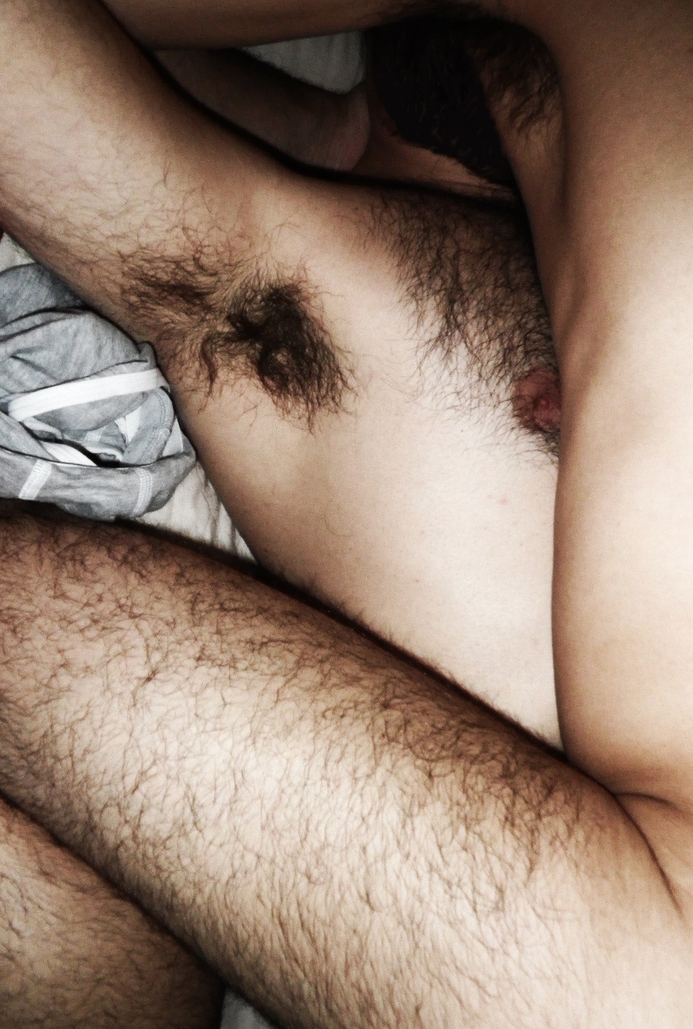 furmidable:  Today, I’d like to compile a series of hot armpit pics …Here’s