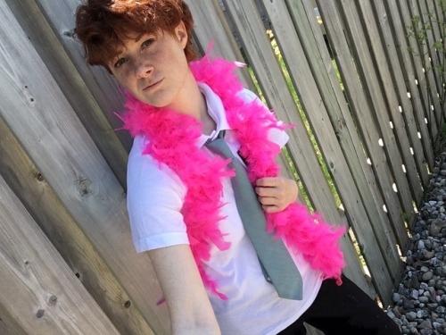 kkmkingdom: I’m dying my hair at the end of the month, so I HAD to cosplay him first..