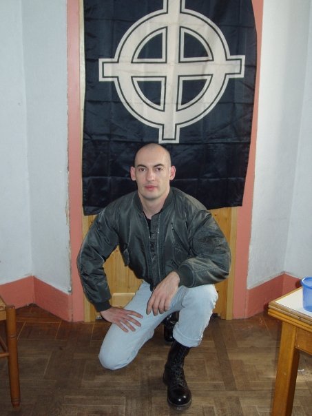 sigrunesigrune:  His jeans are so tight, it looks as if he has struggled to get in