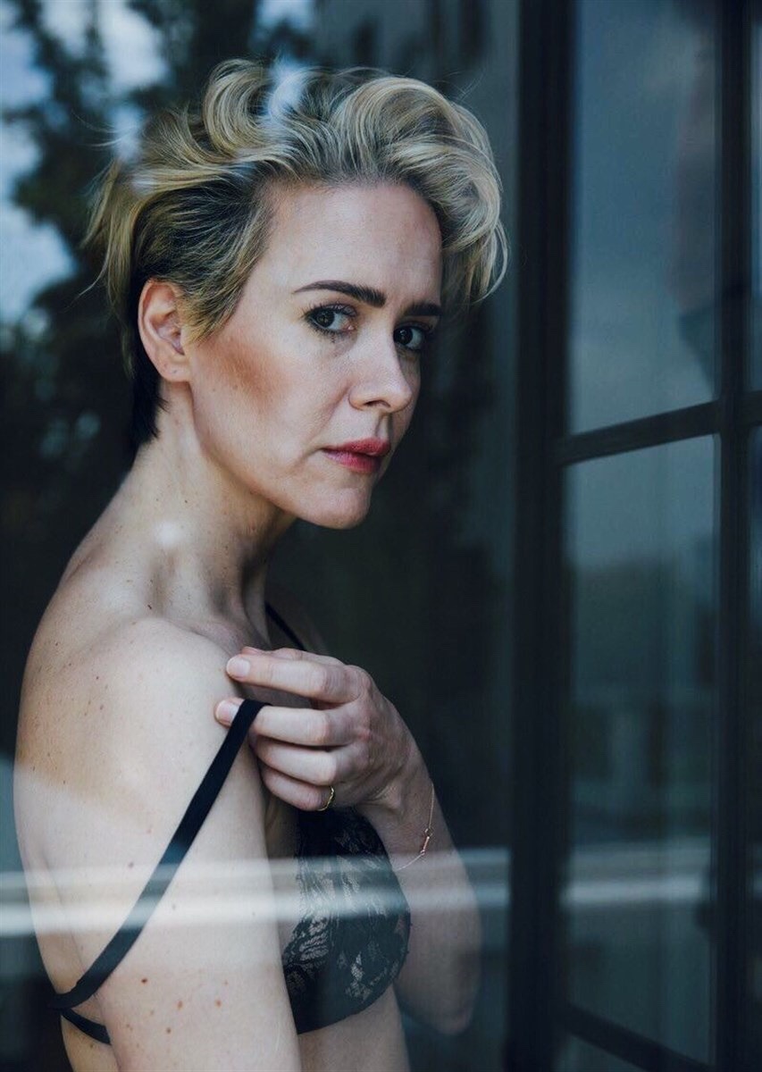theinfertiledude:  Sarah Paulson topless photoshoot.