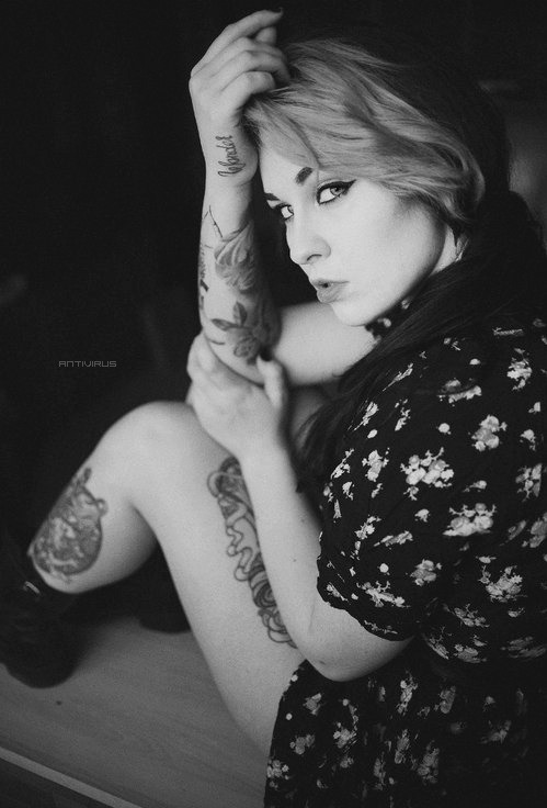 Girls With Tattoos
