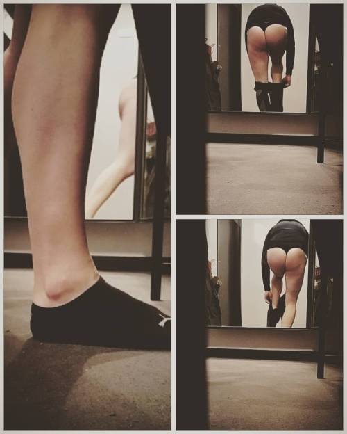 #dressingroom #changingroom #fittingroom #manthong #thong #manthong #voyeur #spy