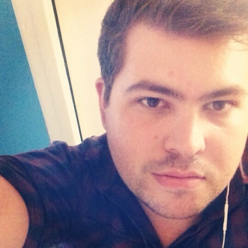 twoten85:  Attempting to look attractive haha