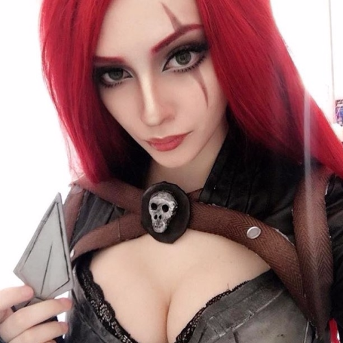 More at: http://imdbabes.com/category/cosplayers/