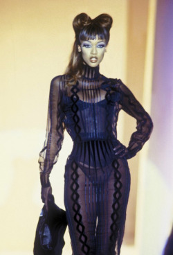 femmequeens:  Tyra Banks @ Thierry Mugler