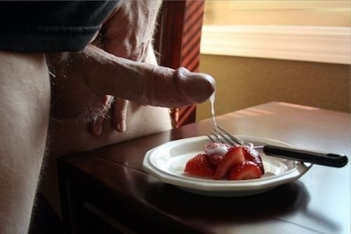 sh7774:  Grocery list: Don’t forget the cranberries. Don’t forget the cranberries.