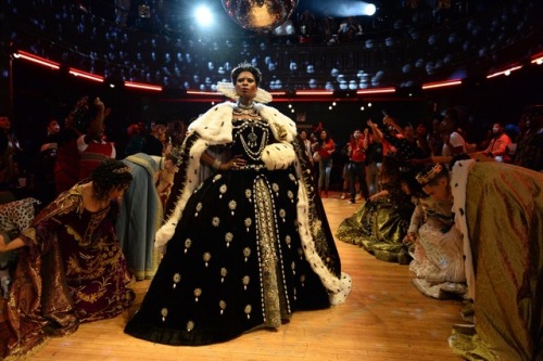 akageesus: « Category is… ROYALTY. »