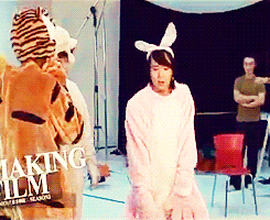 -everdeen:  TVX Cute: Barn Animals Perform “O”-正.反.合.  meanwhile: 