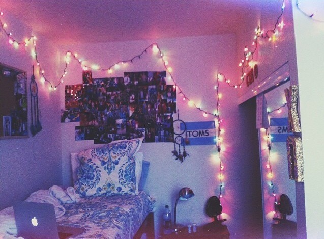pursuitofhapppinessss:  my room is perfect &lt;3 tis the season!