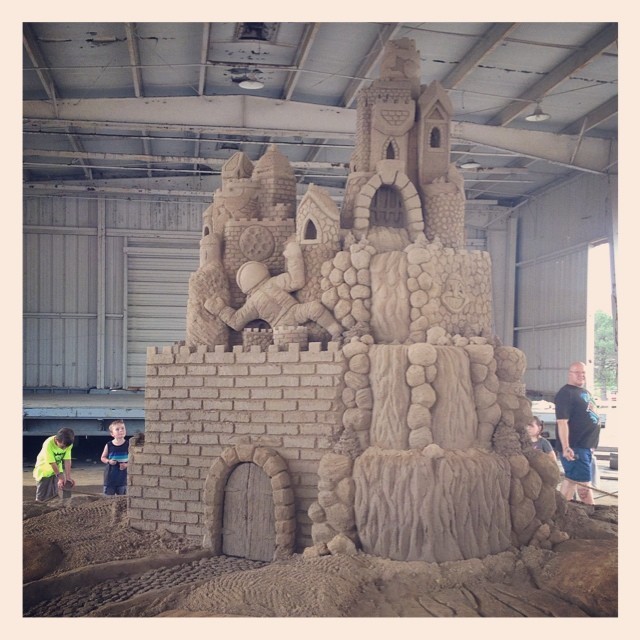 Coolest sand castle I’ve ever seen #ohiostatefair #columbus