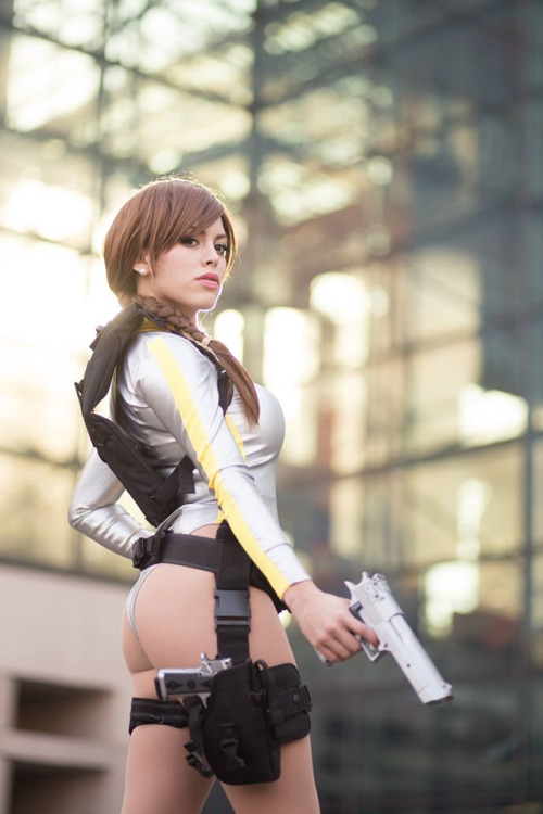 HOTTEST COSPLAY GIRLS