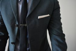 Menstyle1:  Men’s Tie Bar/Clip Inspiration :The Tie Bar Is A Classic Accessory