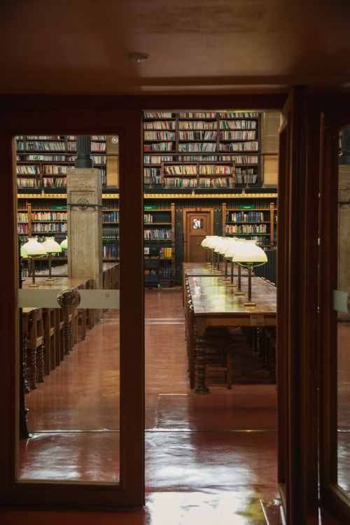 shevyvision:Rumored to be the inspiration for Hogwarts, this is the Henri Labrouste Reading Room at 