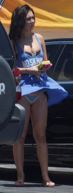 upskirt view