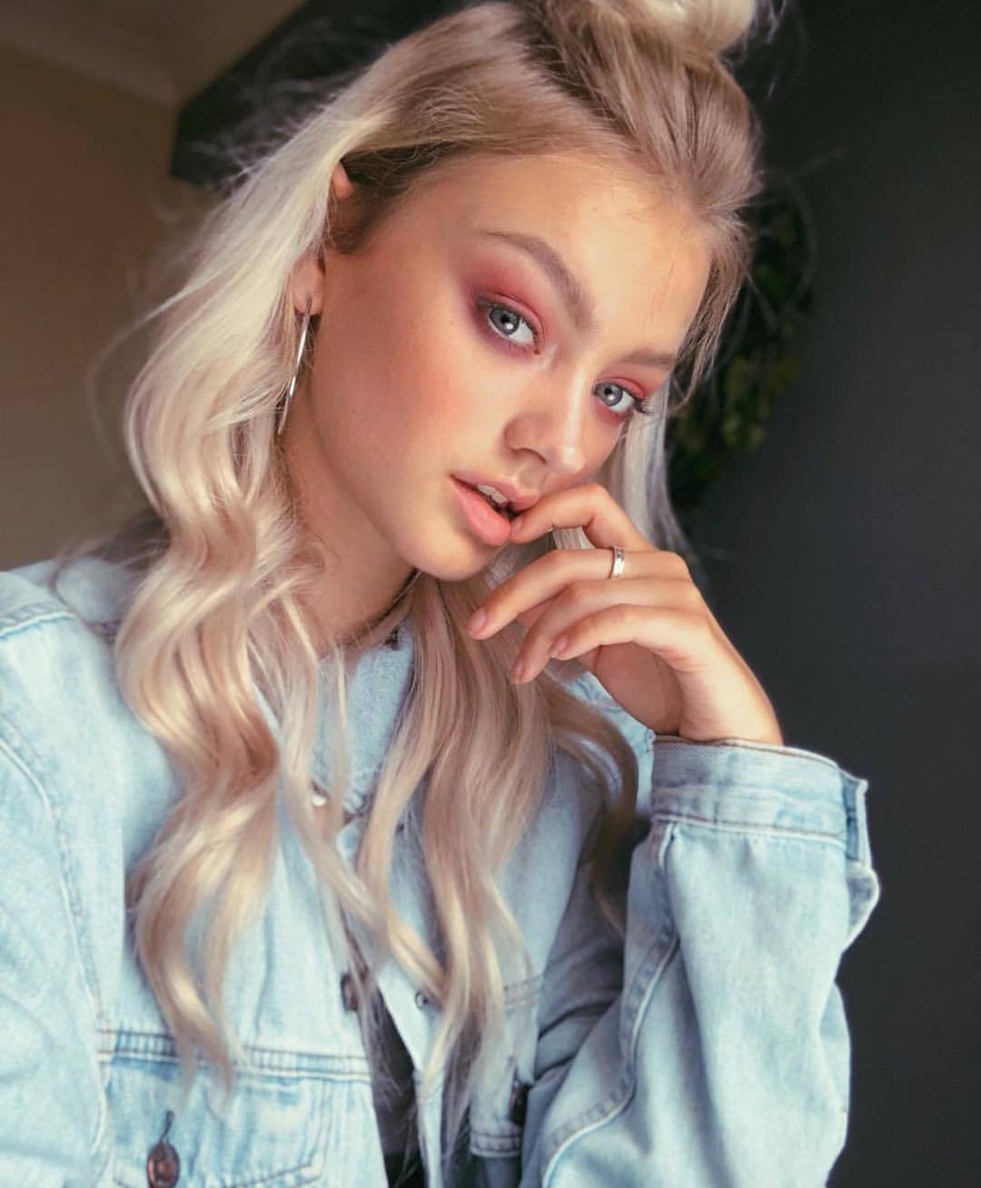 modelsandinstagram:  Lexi Graham
