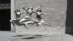 joeinct:  Three Dancers, Mills College, Photo by Imogen Cunningham, 1929