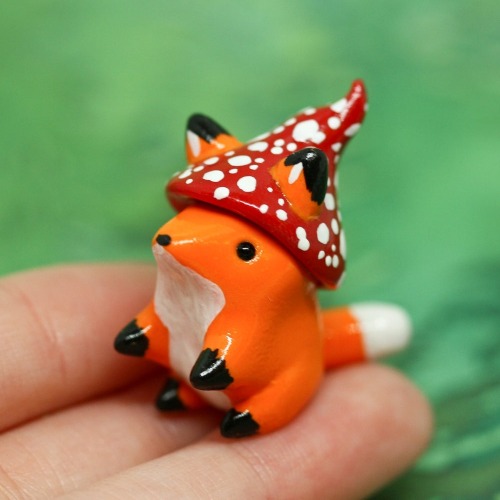 sosuperawesome:Arcanist Fox on Etsy:O i love them