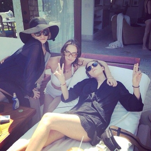olsendaily: olsendaily: Babes Summer 2014