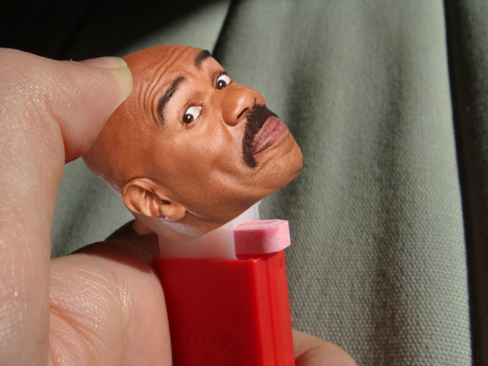 Steve Harvey’s Head On Things Is The Best Way To Experience Things15 photoshops that prove Steve Harvey’s head can make everything in life seem that much sweeter.