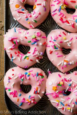 nom-food:  Pink party doughnuts 