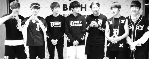 kimnamboobs:  taehyung and yoongi being too cute to handle ♥ 