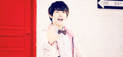 namyasuo:   ze:a here i am mv bts; siwan version.  