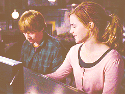 bloodymuggle:   the fangirl challenge: 10 female characters [2/10]&gt; hermione