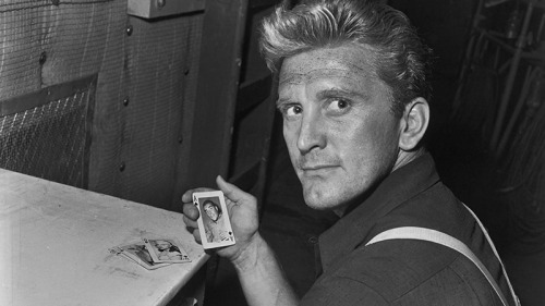 Kirk Douglas as the unscrupulous Chuck Tatum in “Ace in the Hole” directed by Billy Wild