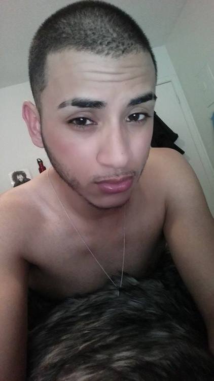eggplantallweek:  ACTIVE GAY PORN BLOG. 24/7 POSTS. Cum stroke your cock at http://eggplantallweek.tumblr.com ♂